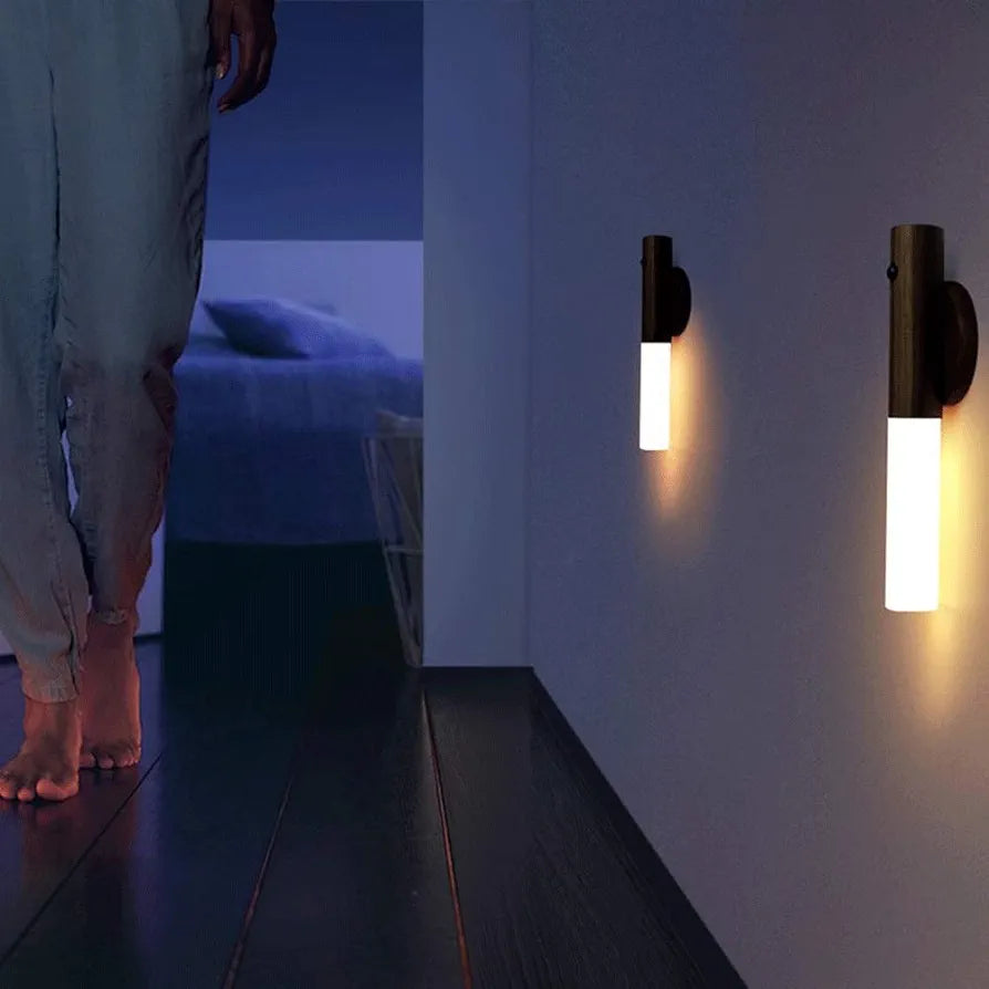 LED lampa sa senzorom Štapić (1 + 1) Gratis